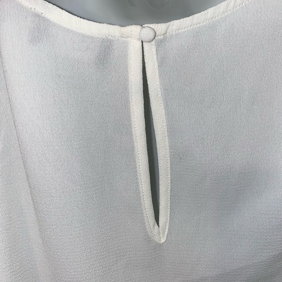 Astr White Sleeveless Top with Lace Detailing - Picture 6 of 7